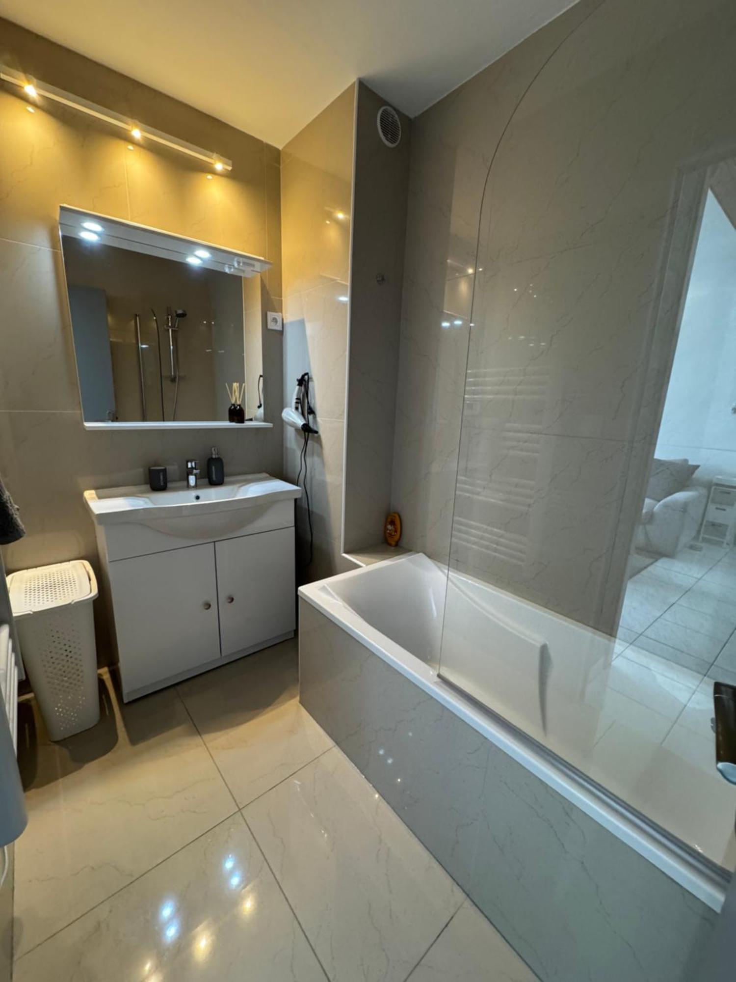 Appartement Port Marianne Montpellier Ngoại thất bức ảnh
